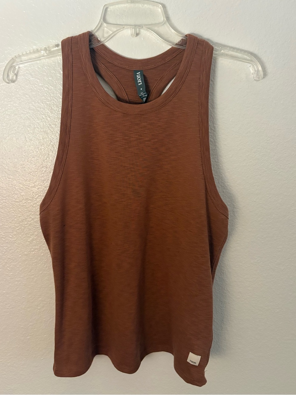 Vuori DreamKnit Tank Top - Rust Size Medium never worn